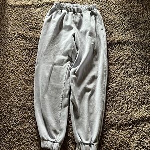 Brandy Melville Rosa sweatpants blue/purple color